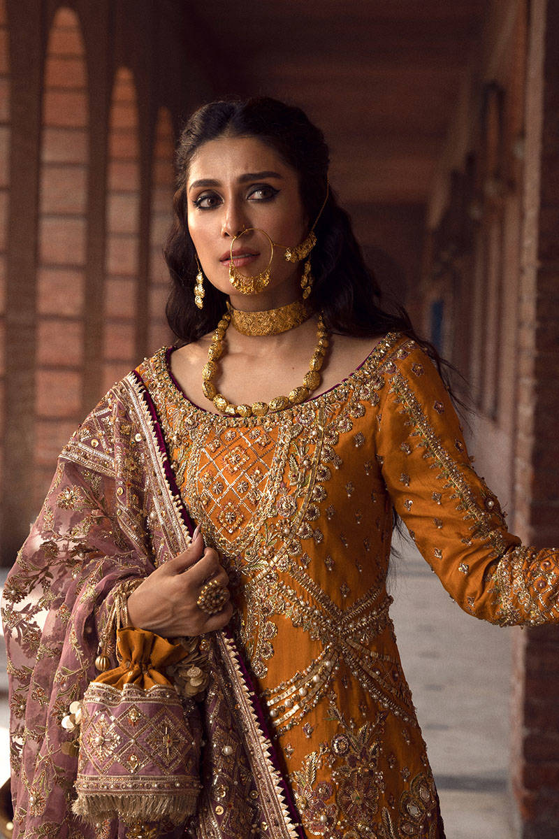 Mohsin Naveed Ranjha Un Stitched Collection - Gul-E-Maryam - Image 3