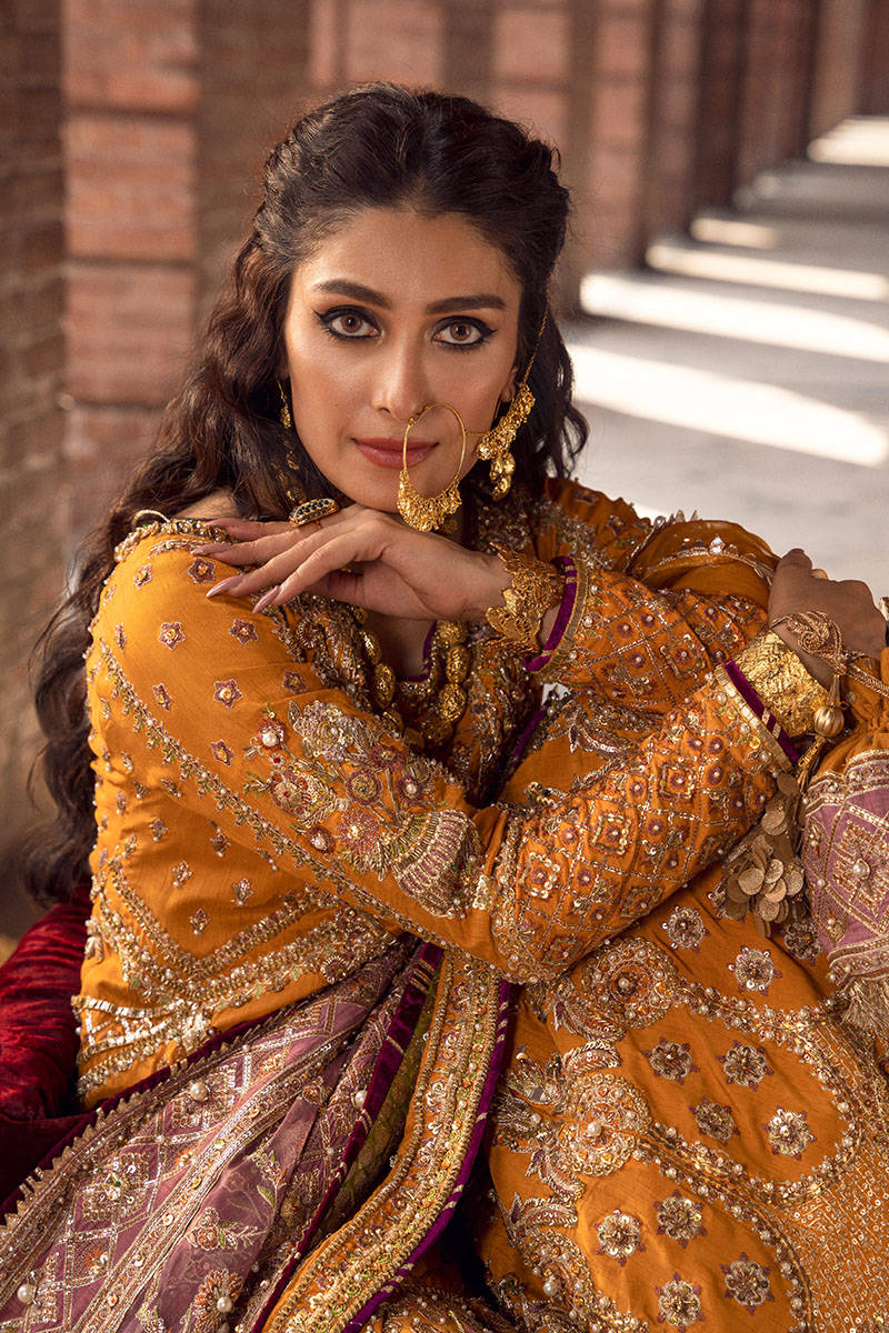 Mohsin Naveed Ranjha Un Stitched Collection - Gul-E-Maryam - Image 9