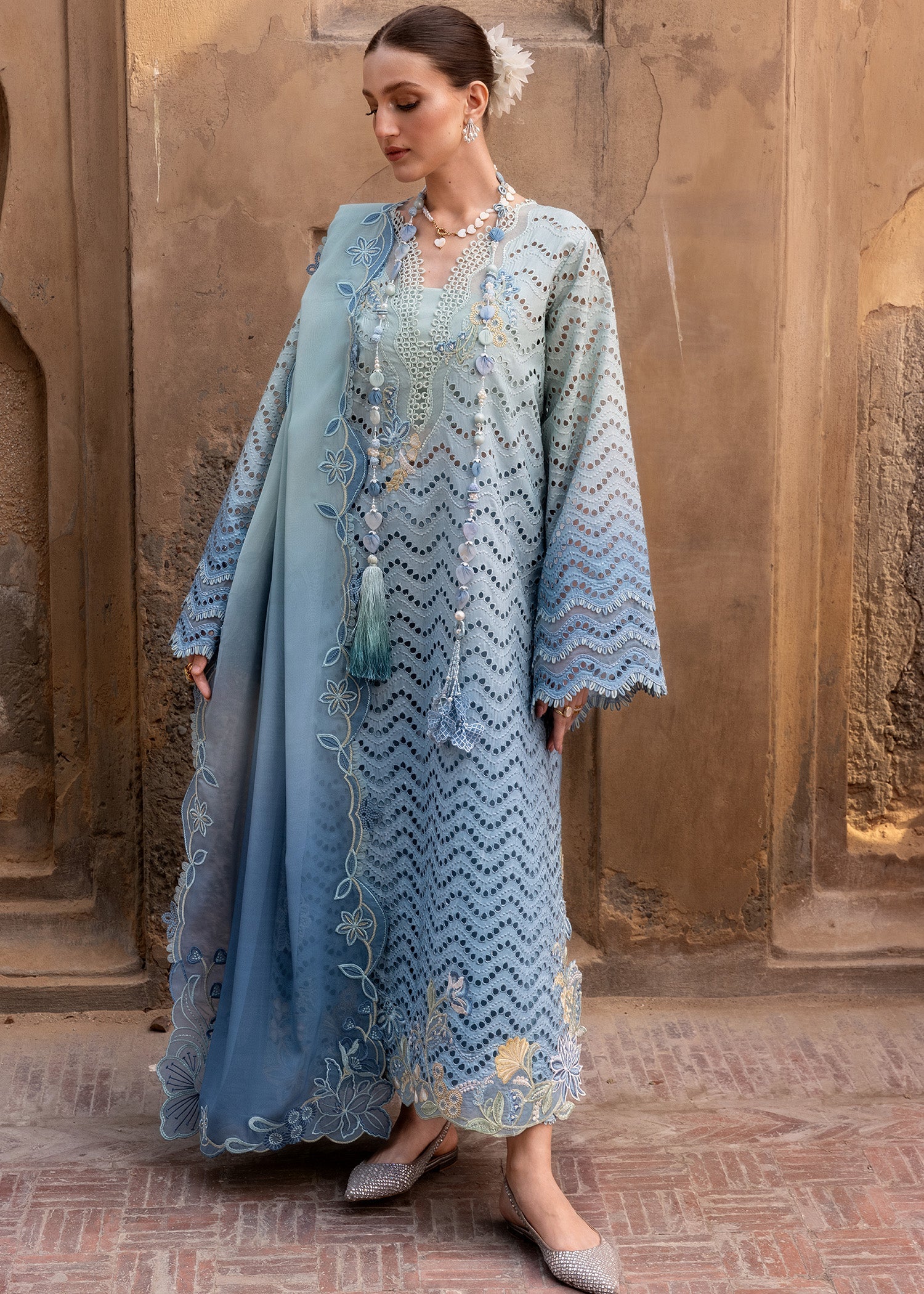 CRIMSON LUXURY LAWN UN STITCHED COLLECTION 26 - OMBRE LOVE D-8A - Image 2
