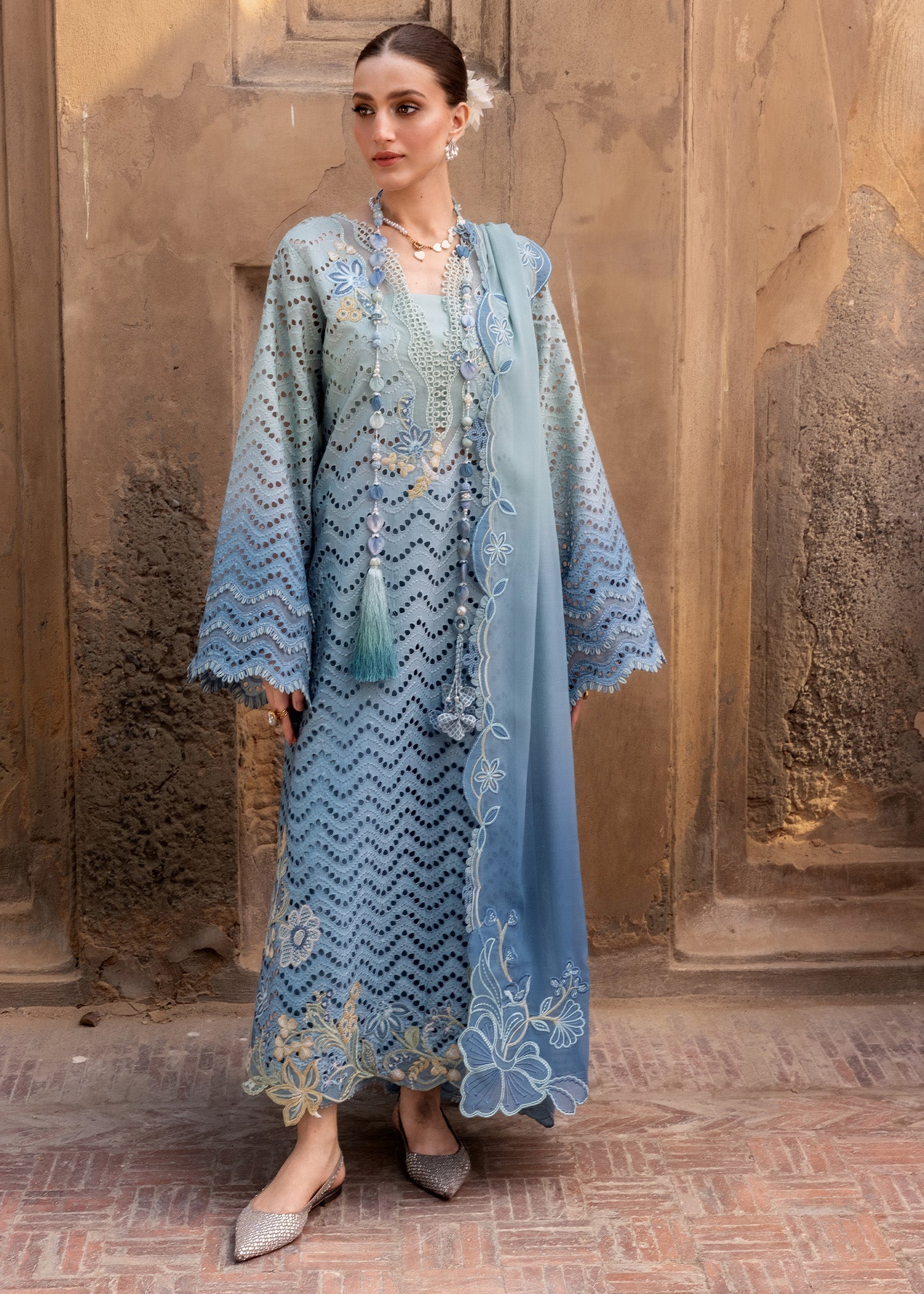 CRIMSON LUXURY LAWN UN STITCHED COLLECTION 26 - OMBRE LOVE D-8A - Image 4