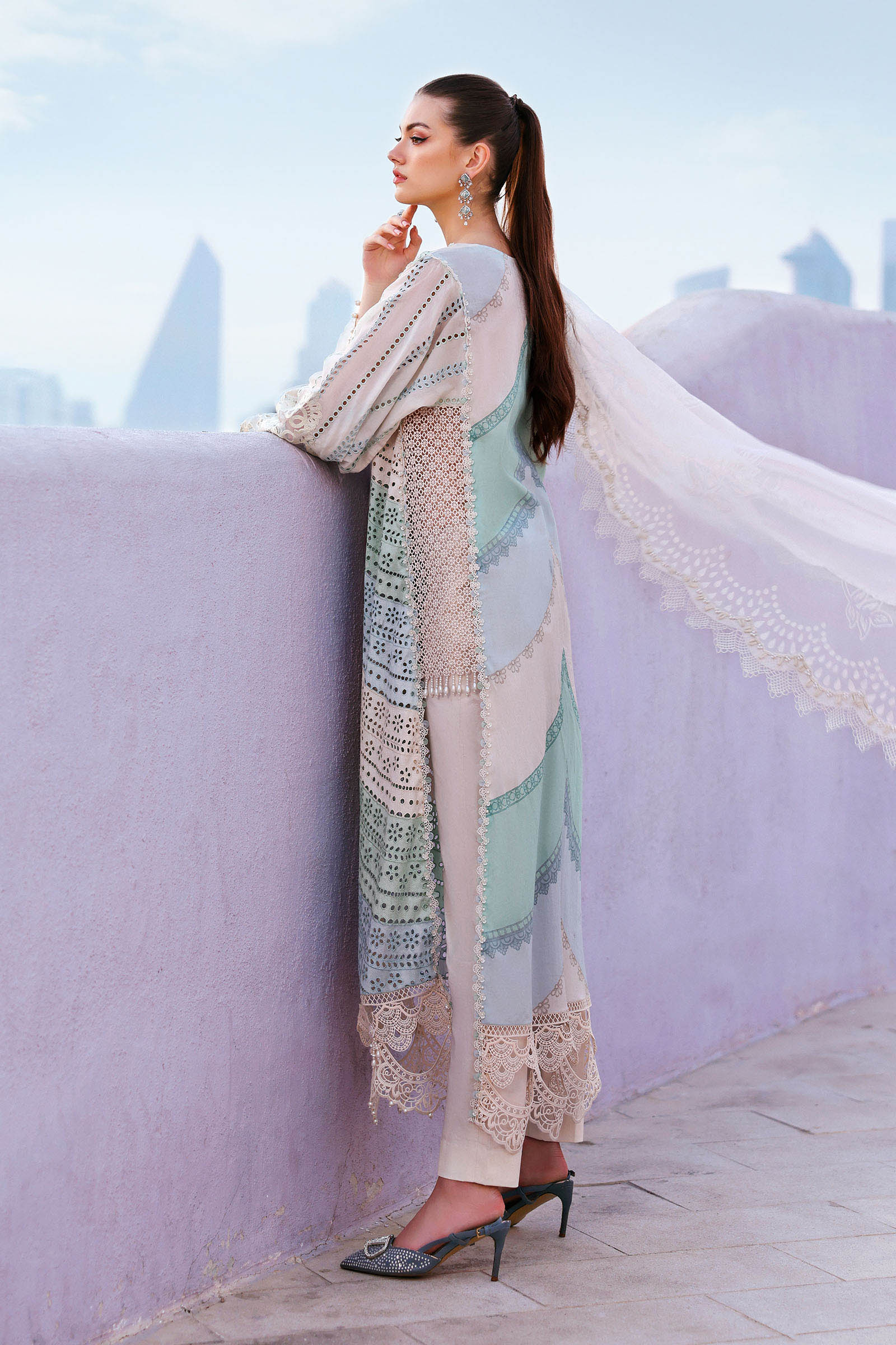 MARIA B LUXURY LAWN UNSTITCHED COLLECTION 26 - D-2612 A - Image 5