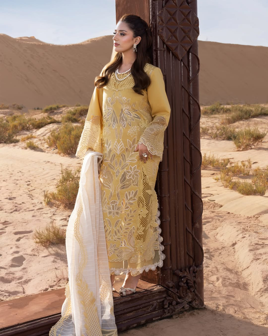 RANG RASIYA LAWN UN STITCHED COLLECTION 26 - HOORAIN - Image 6