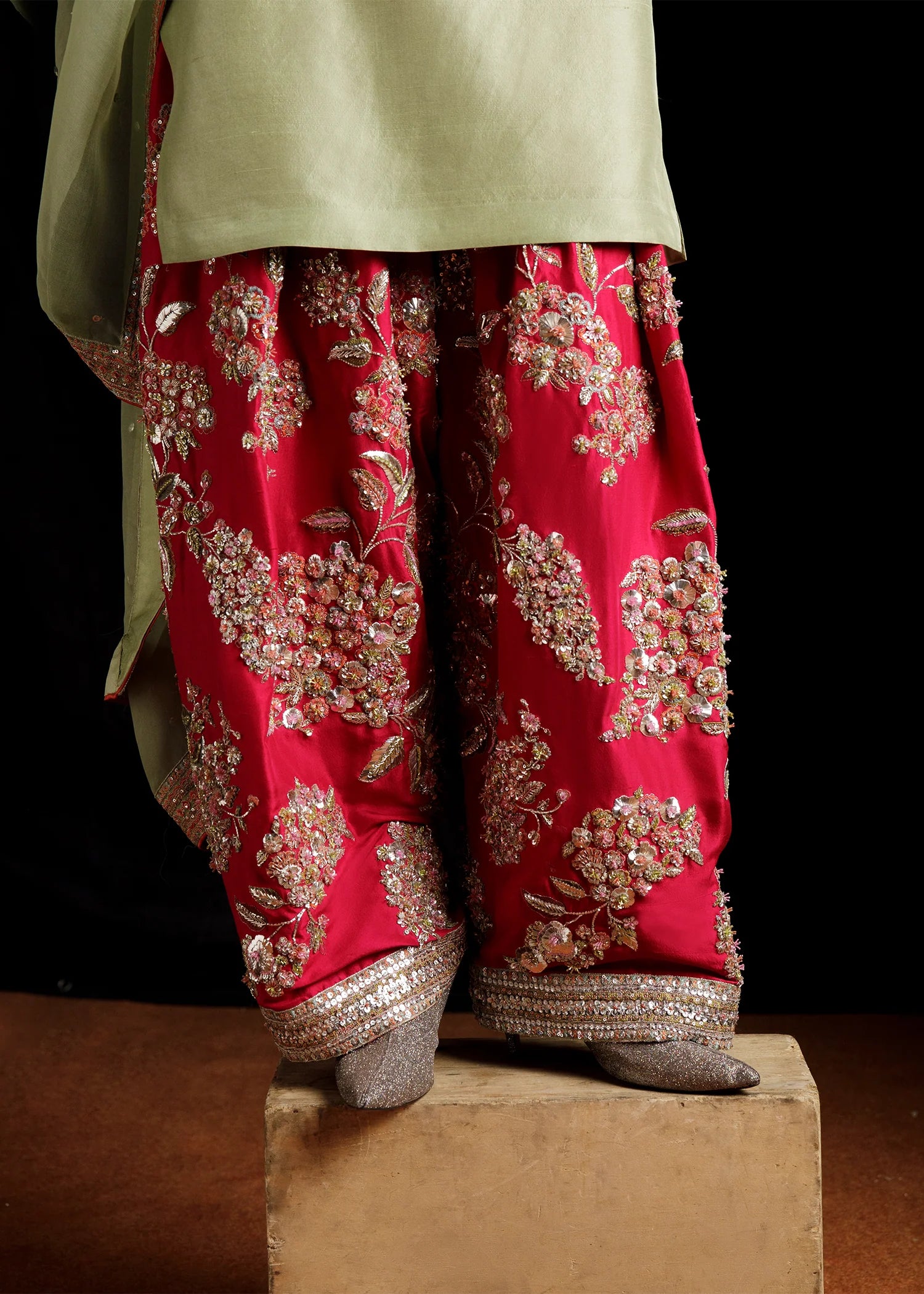 HUSSAIN REHAR UN STITCHED COLLECTION 25 - D0RON - Image 3